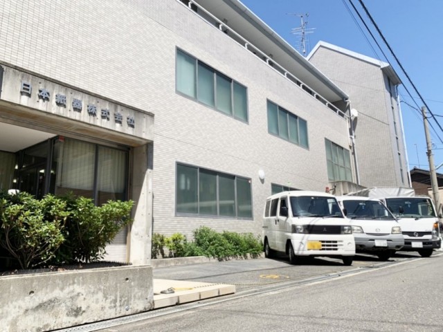 日本紙器株式会社の社屋